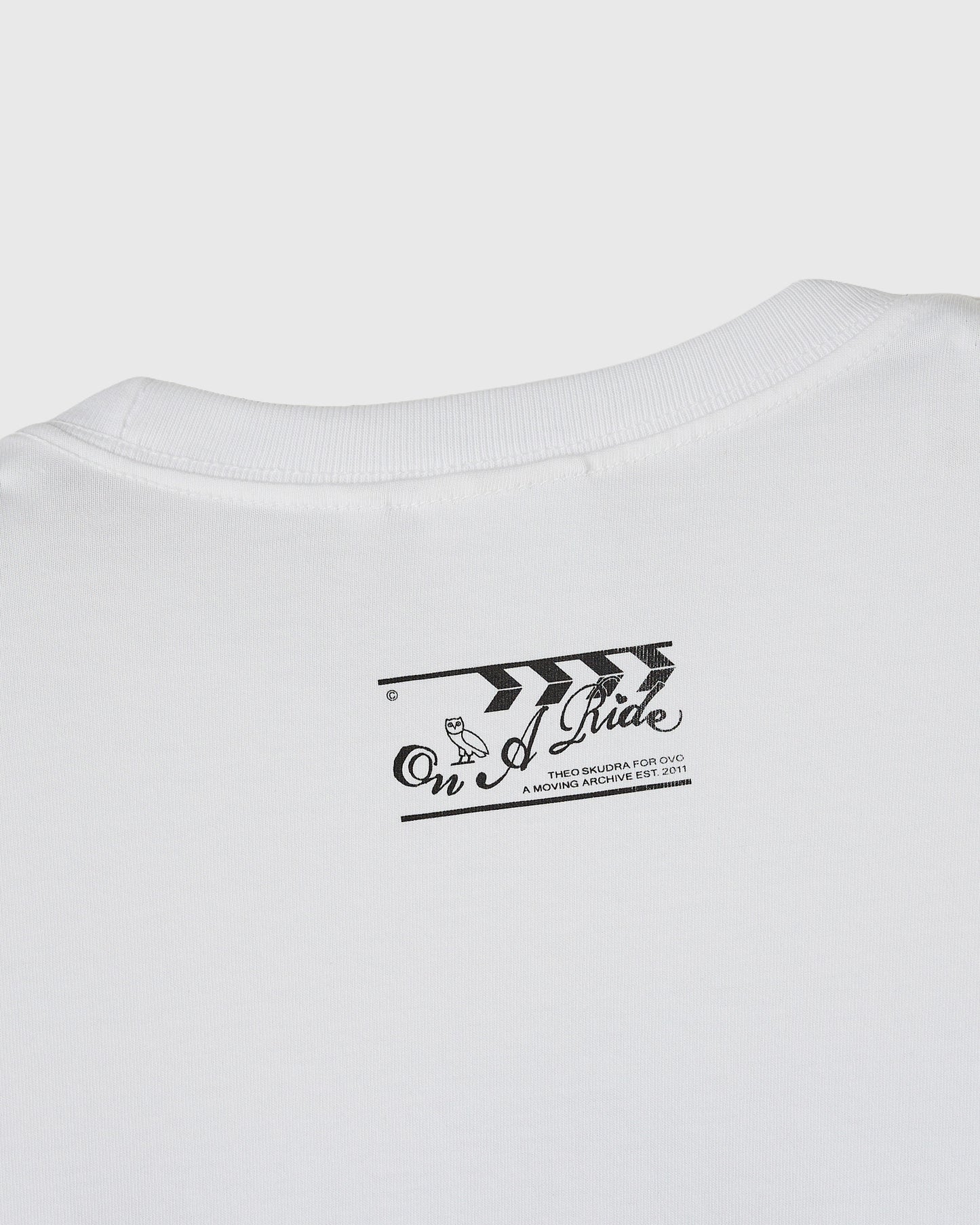 Theo Skudra Hotline Bling T-shirt coupe carrée - BLANC