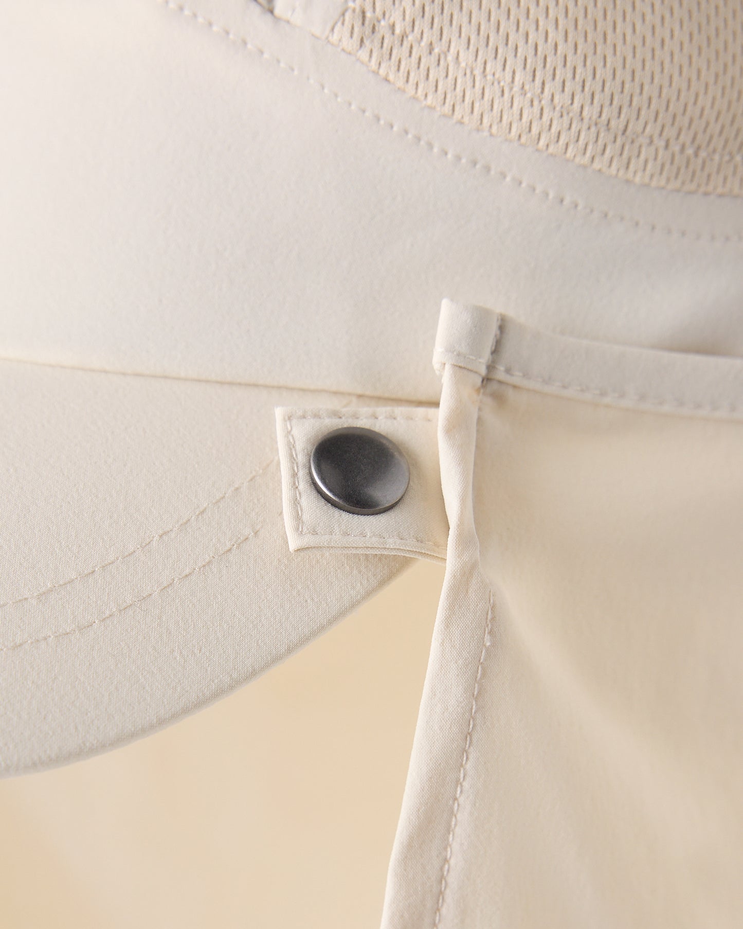 CASQUETTE DE SOLEIL EN NYLON - BLANC ANTIQUE