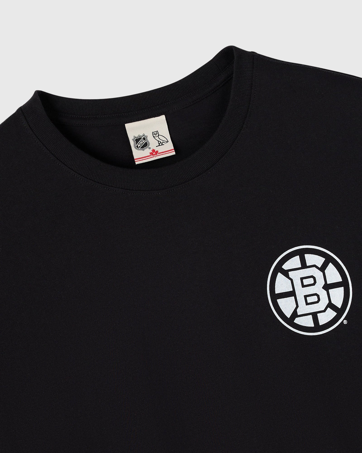 T-SHIRT IMPRIMÉ SUR LE CÔTÉ NHL 26 - NOIR - BOSTON BRUINS