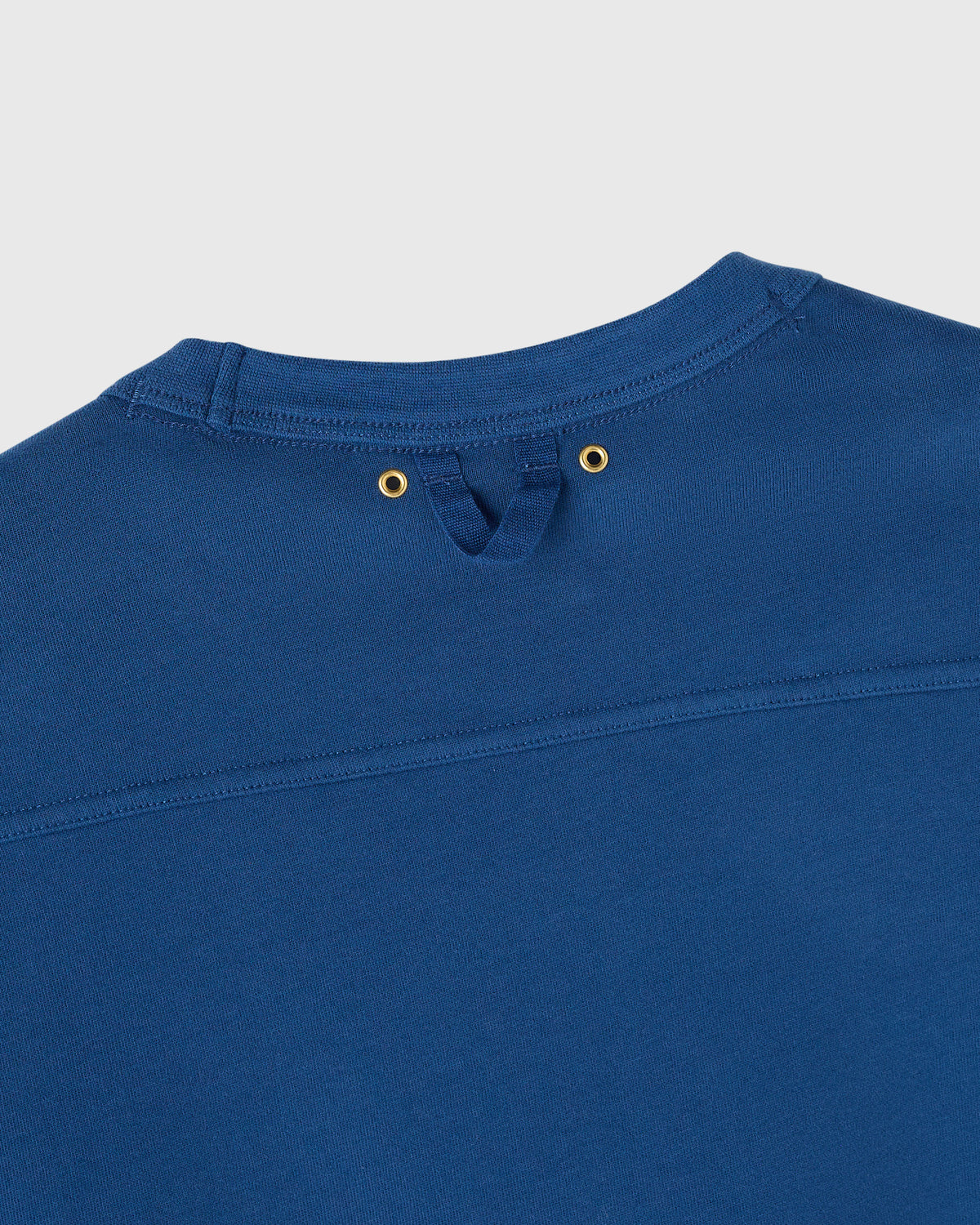 T-SHIRT À DÉCOUPE GRAPHIQUE - DENIM FONCÉ