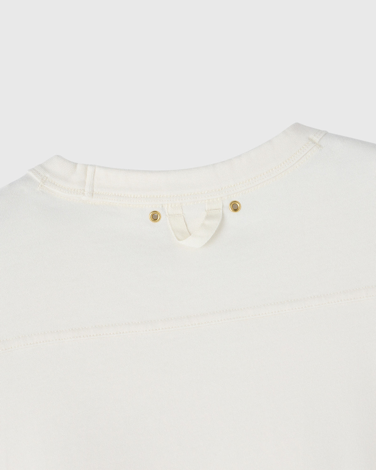 T-SHIRT À DÉCOUPE GRAPHIQUE - CRÈME