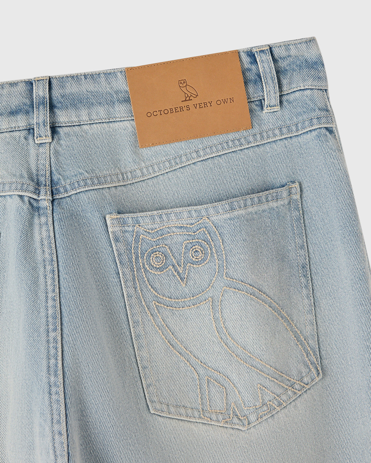 JEAN EN DENIM COUPE DÉCONTRACTÉE - DÉLAVAGE VINTAGE