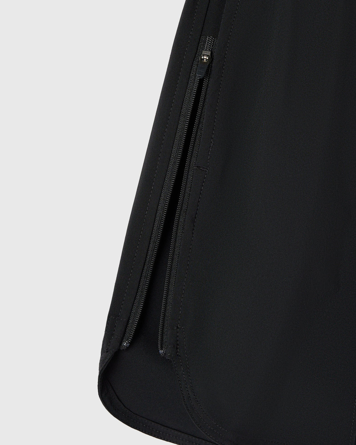 Active Zip Split Short - Black